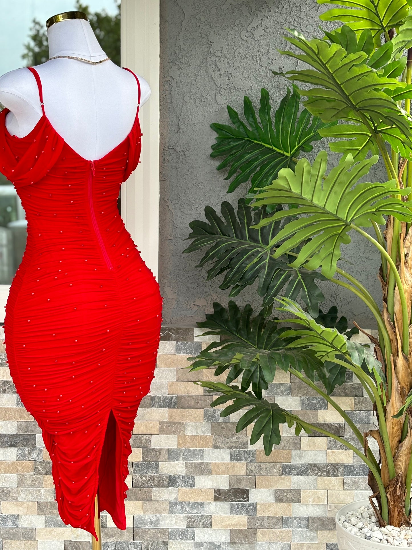 Perla Off Shoulder Dress - Red